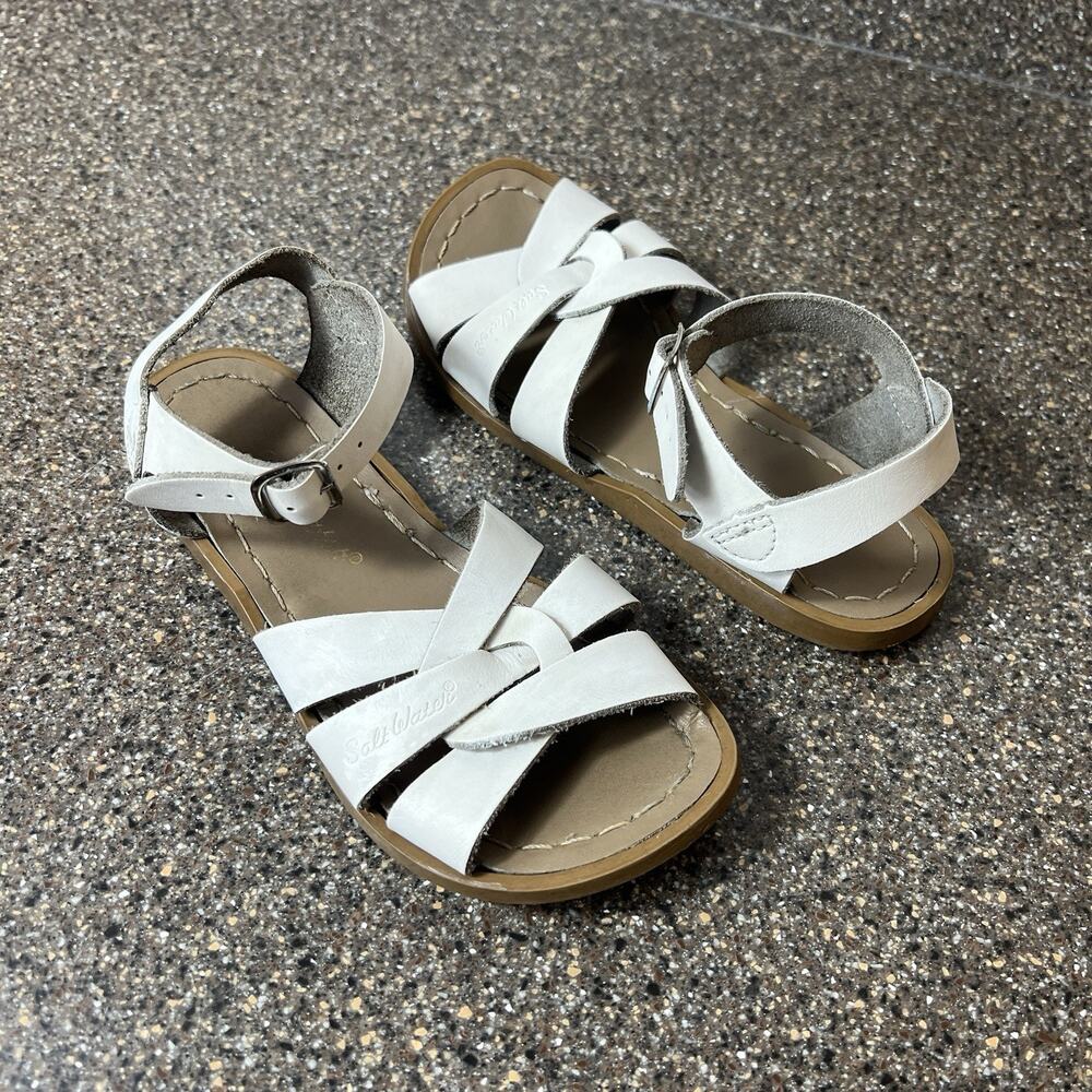 The Salt Water Sandal White Leather Little Girl Size 1 Ankle Strap Open Toe Flat